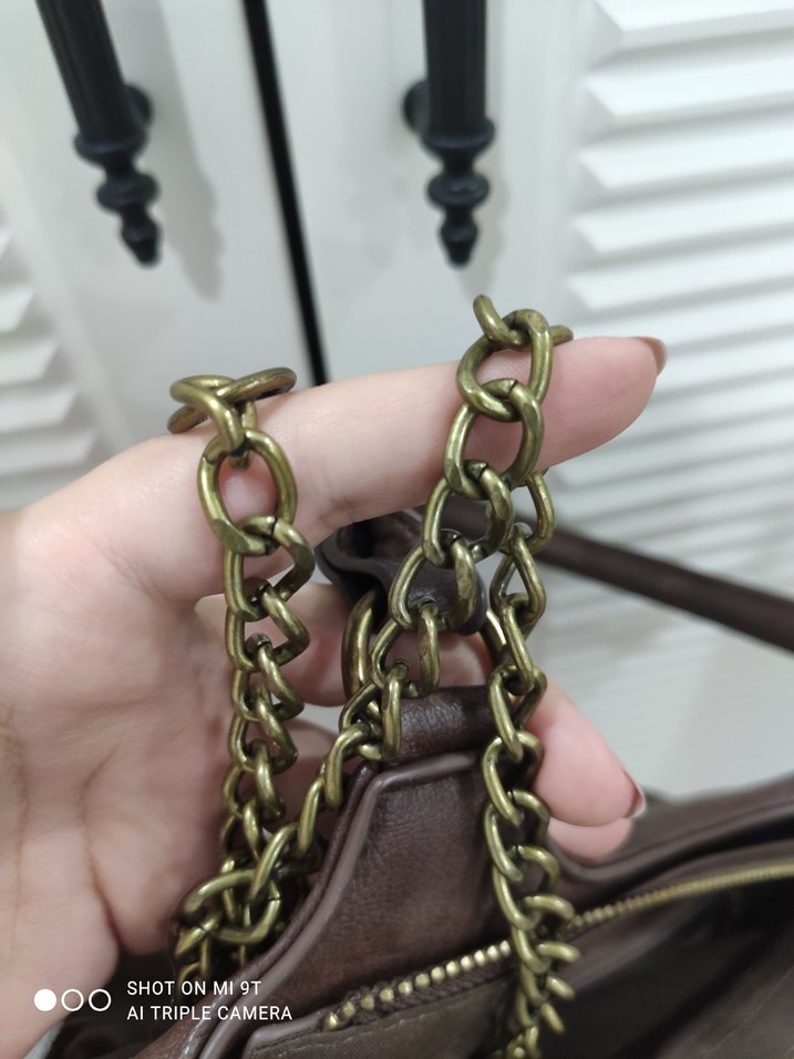 Kahverengi Deri Kadın Çanta Tokalı - Görsel 3