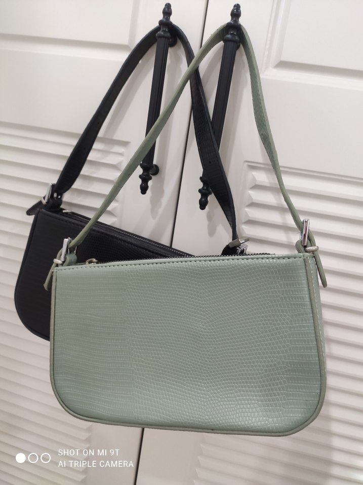 Siyah Yılan Desenli Deri Kadın Çanta - Görsel 4