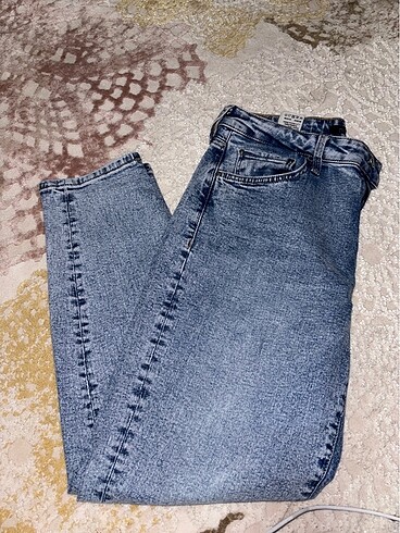 38 Beden Mavi mom jean 38 beden