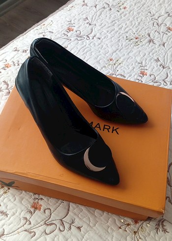 Siyah Klasik Kadın Topuklu Ayakkabı - Görsel 3