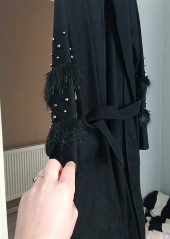 Siyah Uzun Kürklü Kadın Kaban - Görsel 2