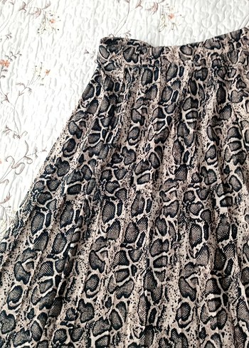 Yılan Desenli Pilili Uzun Kadın Etek - Görsel 2