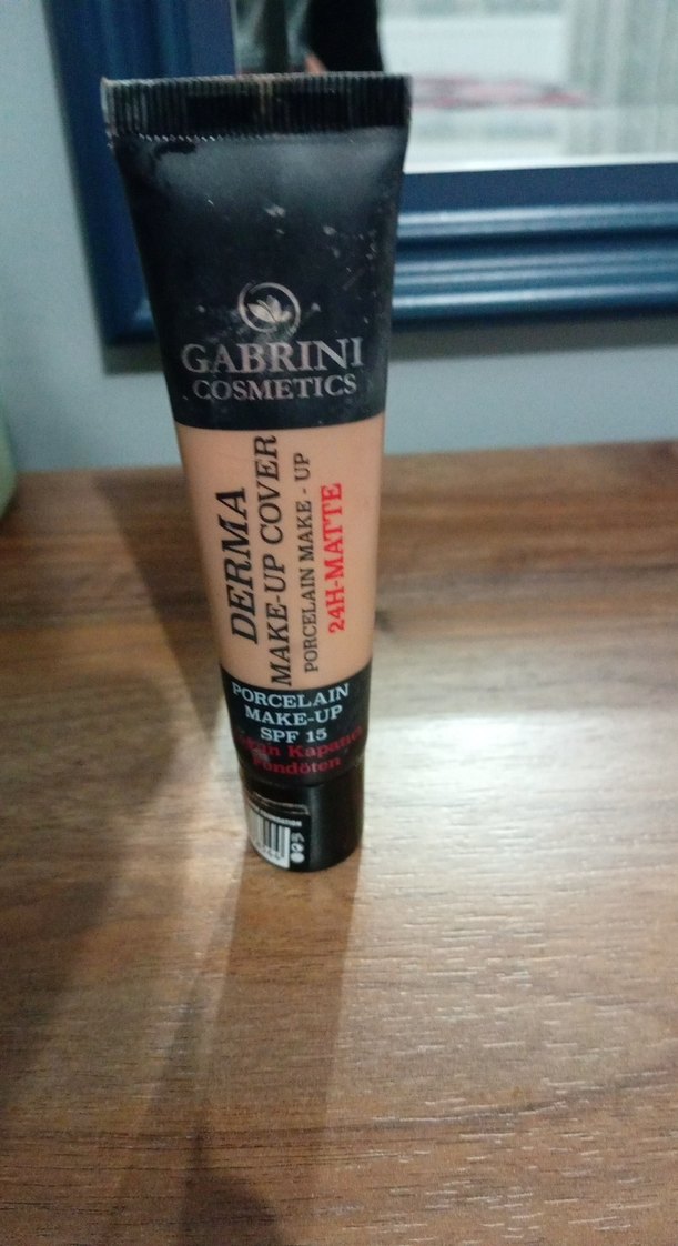 Mat Bitişli Kapatıcı Fondöten - Bej - Görsel 2