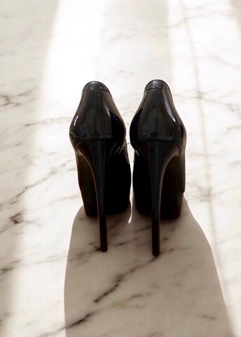 Topuklu ayakkabı - Görsel 2