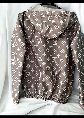 Louis vuitton yağmurluk ceket - Görsel 3