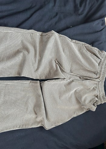 Gri Çizgili Keten Pilili Rahat Kesim Kadın Pantolon - Görsel 2