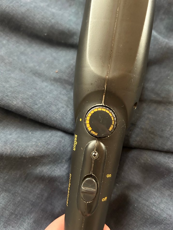 Altın ve Gri Renkli Saç Düzleştirici - Görsel 4