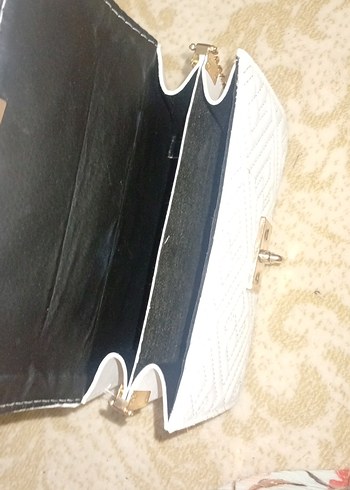 Beyaz Zincir Detaylı Deri Kadın Çanta - Görsel 3