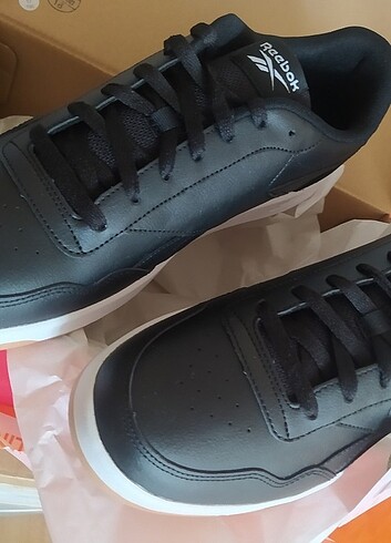 43 Beden Reebok erkek ayakkabı