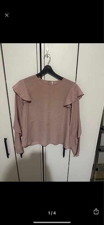 Stradivarius fırfırlı bluz