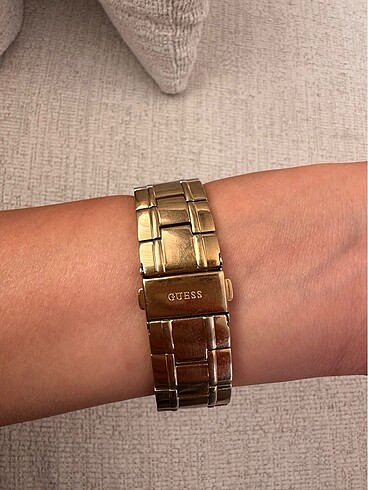 Guess Guess sarı