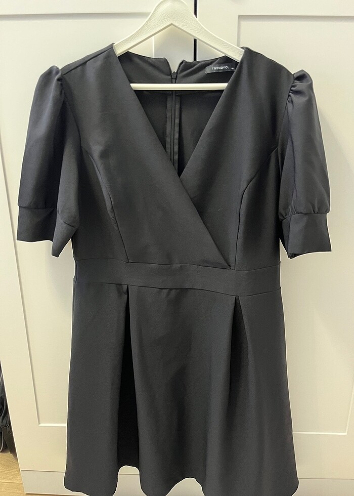 Siyah elbise - Görsel 2