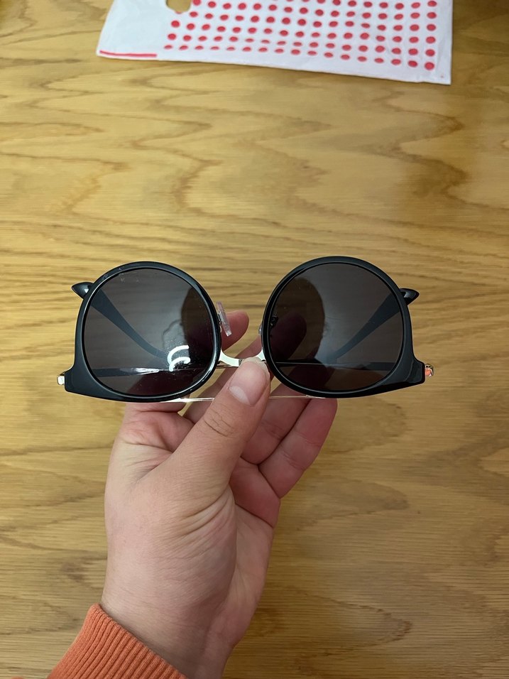 Parlak Siyah Klasik  Kadın Gözlüğü - Görsel 4