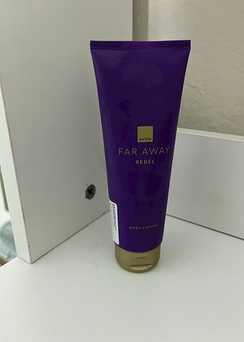 Avon Far Away Rebel Vücut Losyonu - Görsel 2
