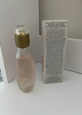 Avon Célebre Kadın Parfümü 50 ml - Görsel 2