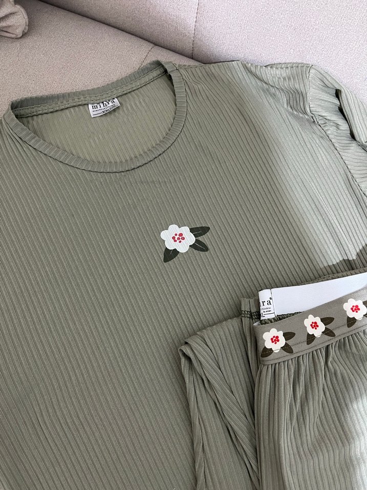 Yeşil Kadın Kısa Kollu Rahat Pijama Takımı - Görsel 3