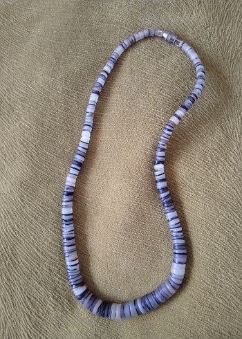 Bej Gri Boncuklu Kolye - Görsel 2