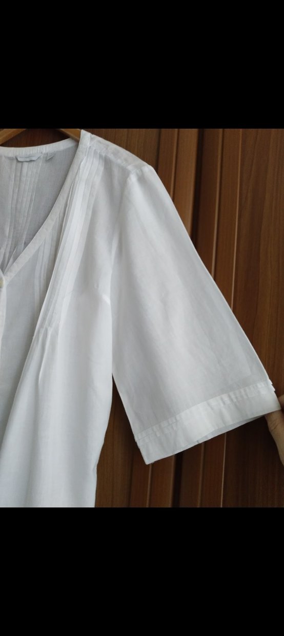 Kadın Beyaz Dantel Detaylı V Yaka Bluz - Görsel 4