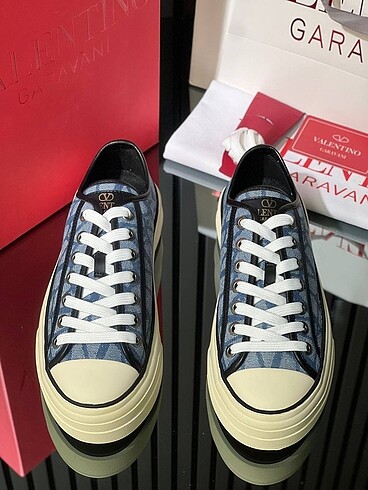 38 Beden Valentino