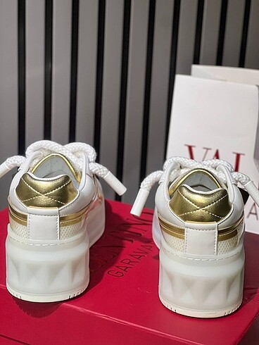 39 Beden Valentino