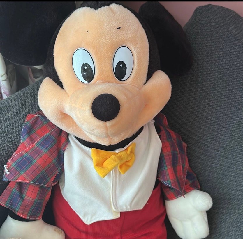 Kırmızı Şortlu Mickey Mouse Peluş Oyuncak - Görsel 2