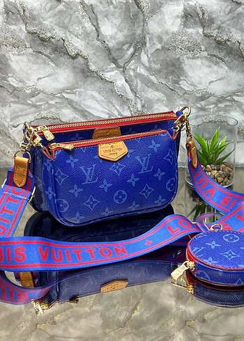 Beden LOUIS VUITTON - MULTI POCHETTE Size: 24 x 15 cm