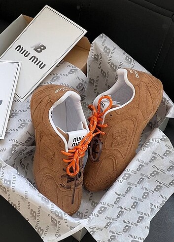 40 Beden New Balance x Miu Miu ???? Yeni Sezon ???? ???? Orijinal kutusun
