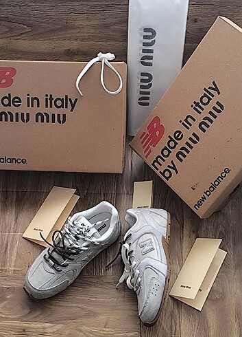 New Balance NEW BALANCE MIU MIU 