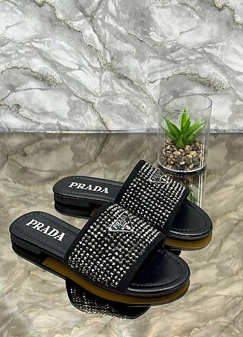 38 Beden PRADA TAŞLI TERLİK