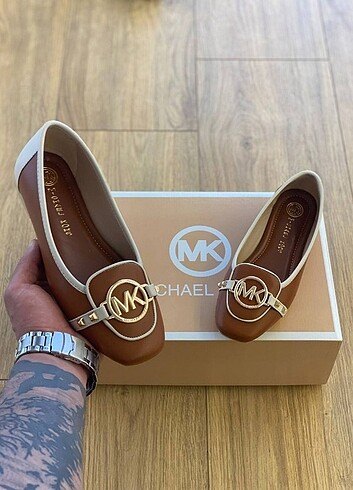 Michael Kors babet