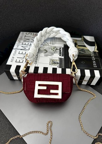 FENDİ Zincir Detaylı Parisian Kadın Çanta