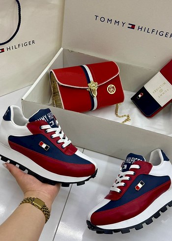 Tommy Hilfiger Tommy Hilfiger Renkli Deri Kadın Çanta ve ayakkabı kombini