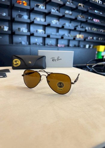 Ray Ban Siyah Parlak Ray-Ban Kadın Güneş Gözlüğü