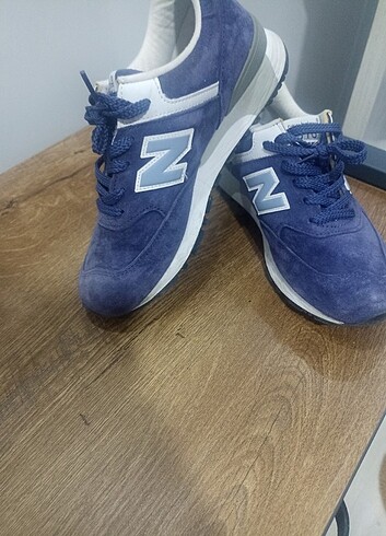 38 Beden mor Renk New balance orjinal spor ayakkabisi