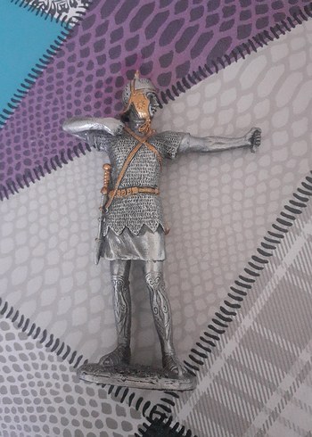 Beden Gri Zırhlı Asker Aksiyon Figürü