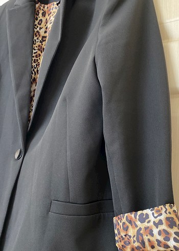 Leopar Astarlı Düğmeli Siyah Kadın Blazer Ceket
