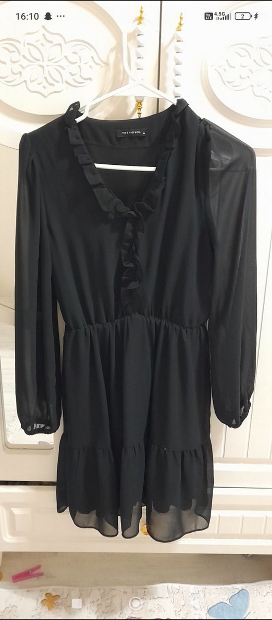 V Yaka Siyah Midi  Elbise - Görsel 3