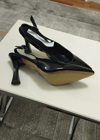 Klasik Siyah Topuklu Kadın Ayakkabı - Görsel 2