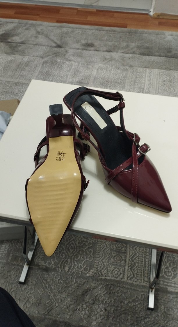 Bordo Deri Tokalı Stiletto - Görsel 3