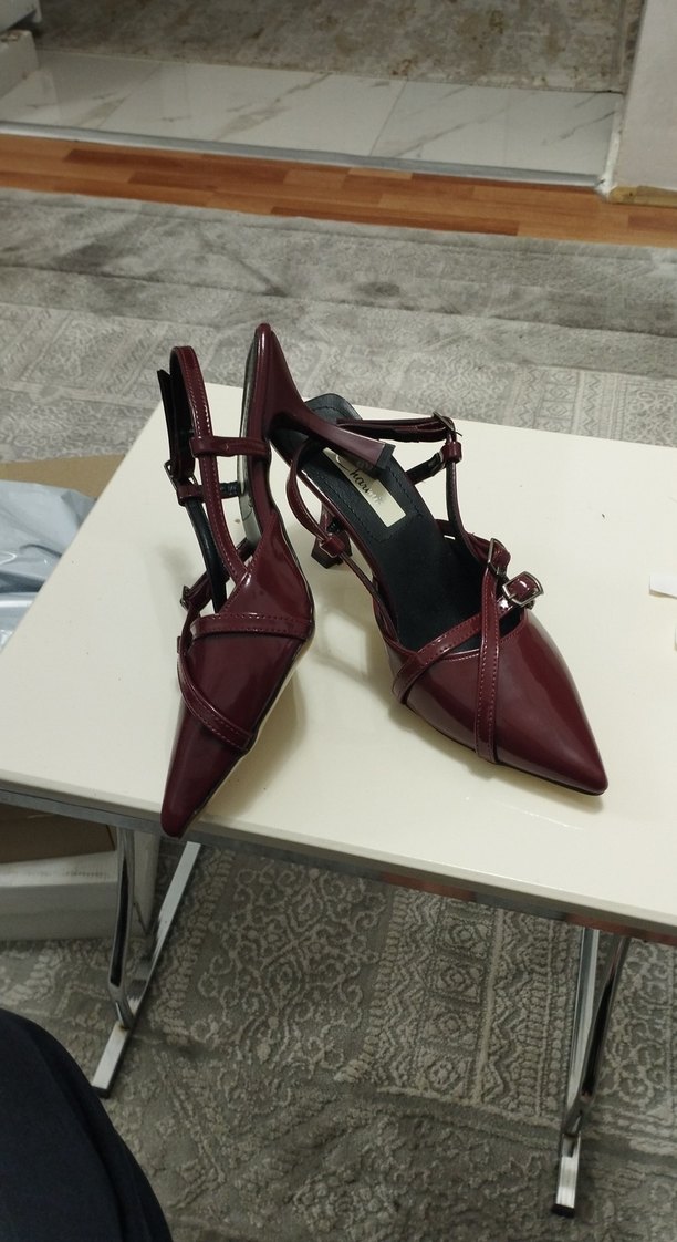 Bordo Deri Tokalı Stiletto - Görsel 2