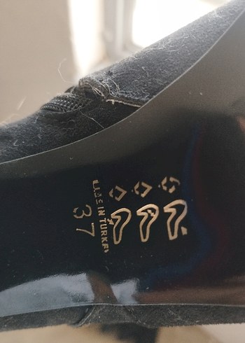 Siyah Süet Kadın Dizüstü Bot Blok Topuk - Görsel 2