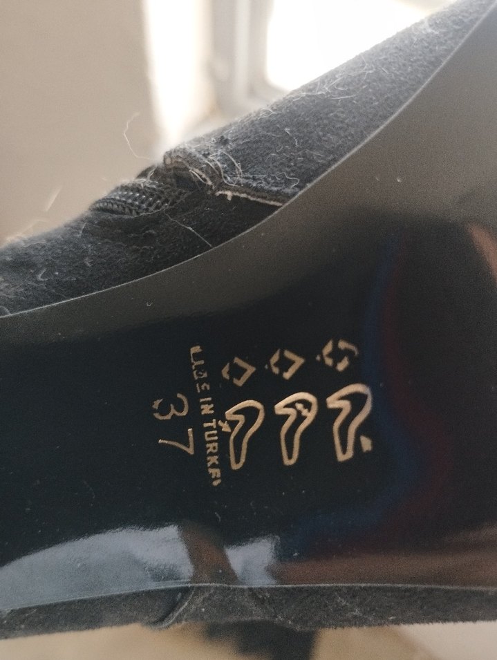 Siyah Süet Kadın Dizüstü Bot Blok Topuk - Görsel 2