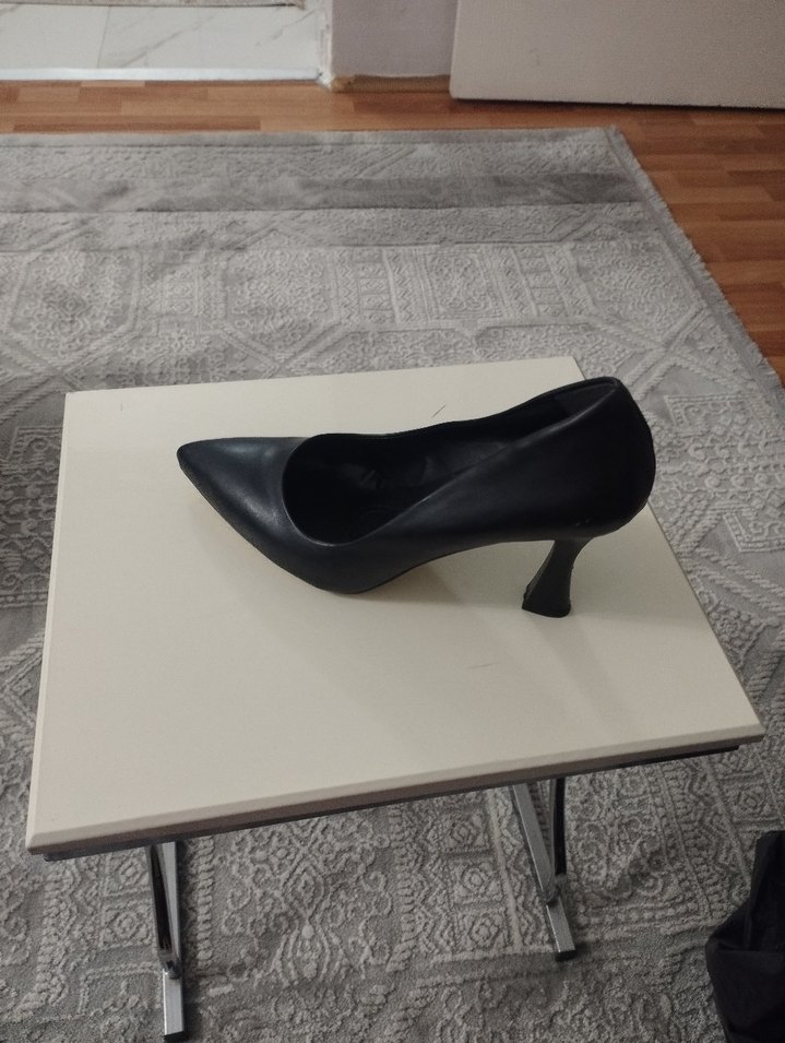 Kadın Siyah Stiletto Topuklu Ayakkabı - Görsel 2