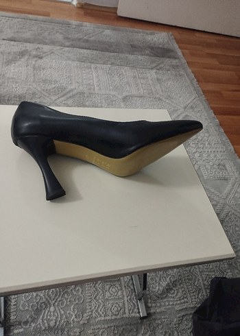 Siyah Stiletto Topuklu Kadın Ayakkabı - Görsel 2