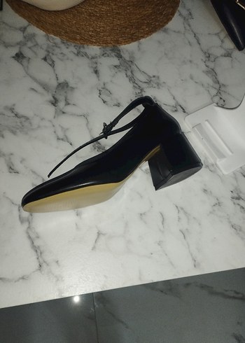 Tokalı Siyah Blok Topuk Kadın Ayakkabı - Görsel 2