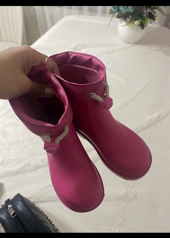 Kız Çocuk Pembe Lastik Bot