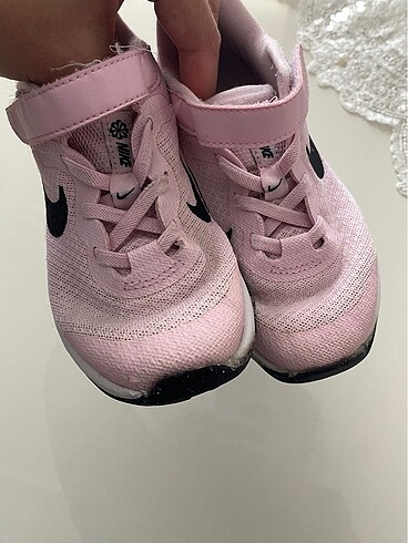 28 Beden Nike spor ayakkabı