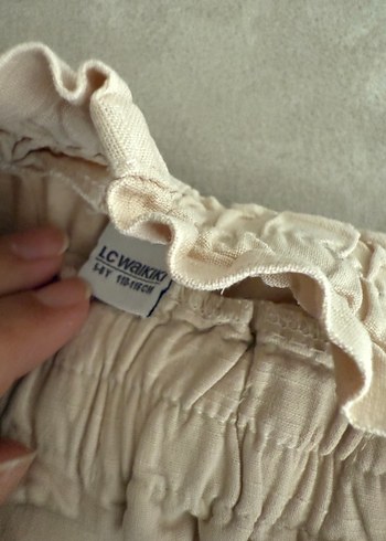 Kızlar için Bej Keten Bol Kesim Şort - Görsel 2