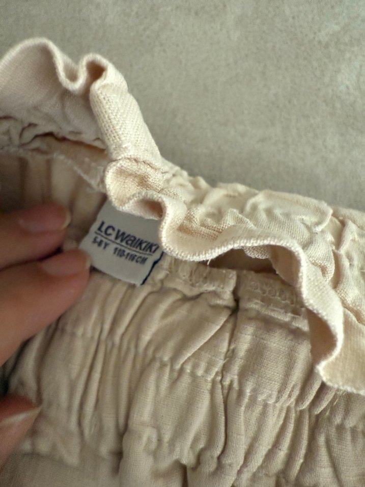 Kızlar için Bej Keten Bol Kesim Şort - Görsel 2