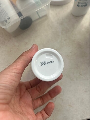 The Ordinary Medipeel peptit serum